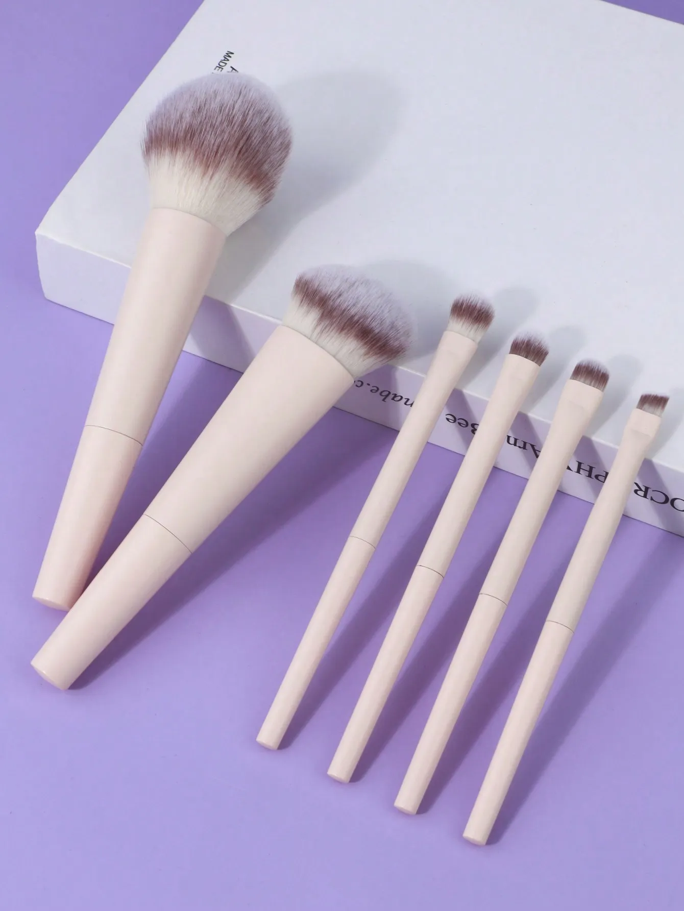 12 Pcs Soft Makeup Brushes Set Pink Loose Powder Blush Eyeshadow Foundation Cosmetic Brush Beauty Tool