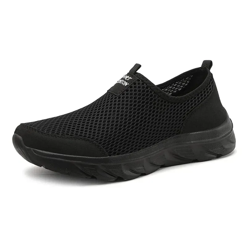 2026 Lightweight Men Casual Shoes Breathable Slip on Male Casual Sneakers Anti-slip Men's Flats Outdoor Walking Shoes Size 39-47