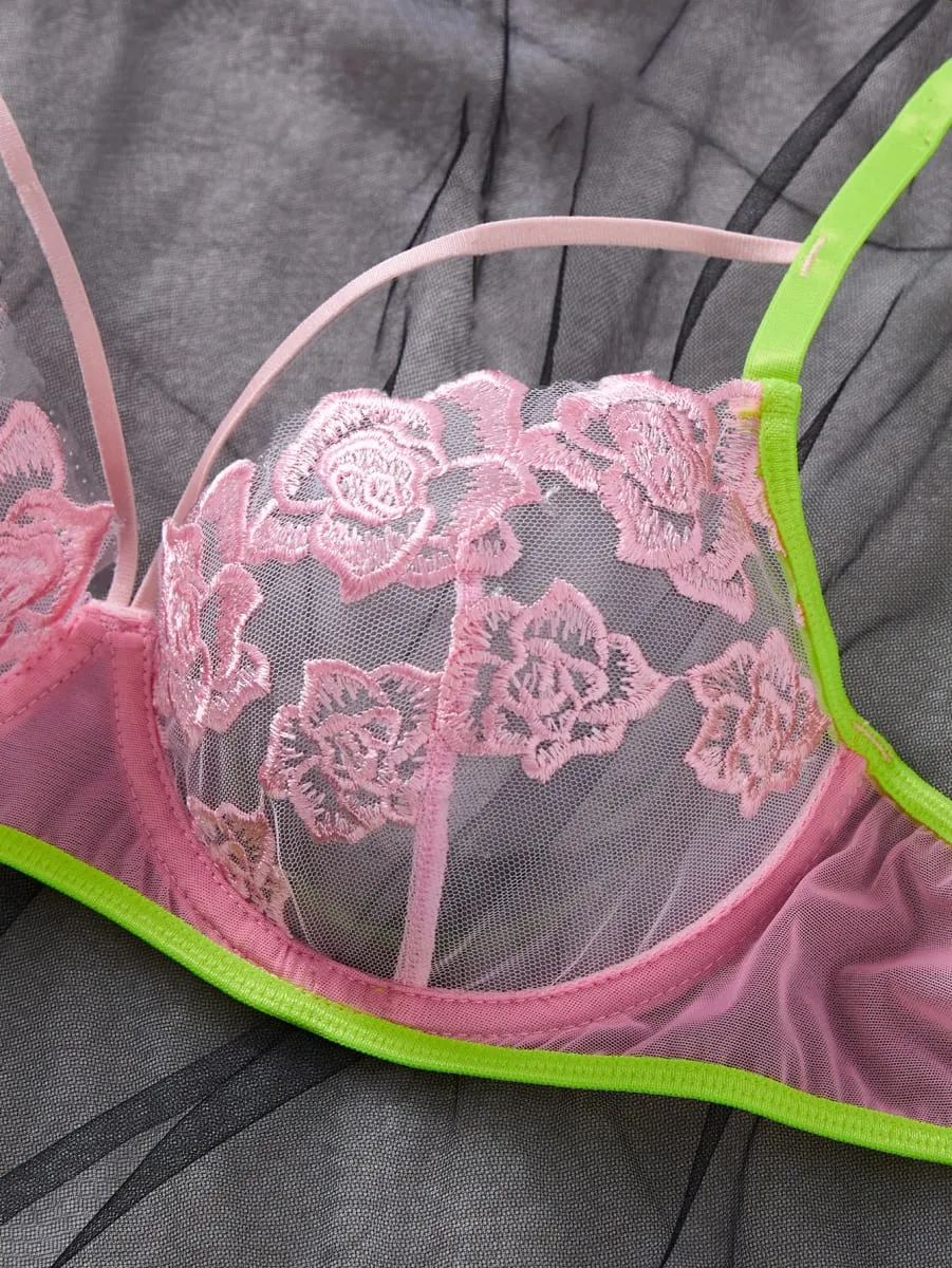 Women Contrast Color Floral Lace Lingerie Set Sheer Mesh Underwire Bra Adjustable Thong Romantic Rose Embroidery ZA826311