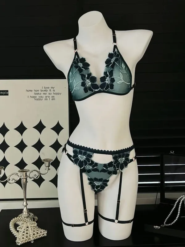 3Pcs/Set Flower Sexy Bra Set Women Bralette Girls Lace Underwear Thong Erotic Transparent Bras Lingerie Panty Sets