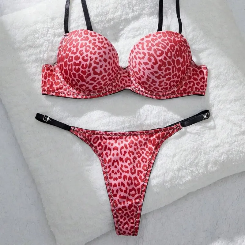 2026 European American Fashion Women Sexy Lingerie Leopard Print Bra Panty Comfortable Push Up Erotic Lingerie Set