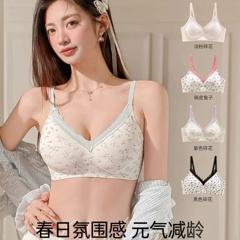 Purely desirable French-style floral lace lingerie for women with small busts designed to enhance the bust gather side breasts