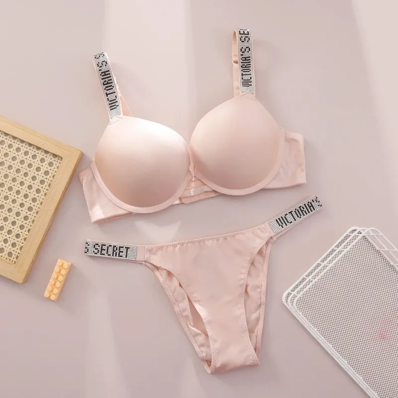 Ny Push Up Shapewear Justerbar, polstret, samlet V-blonde lingerisæt BH og trusse Sexet BH og trussesæt til kvinder Komfortabel