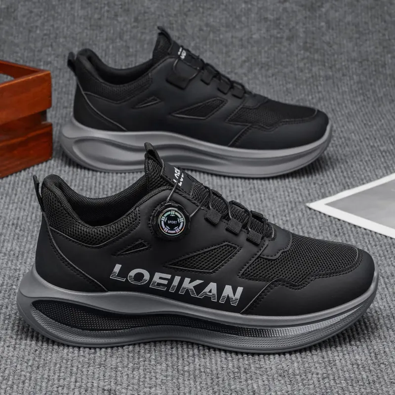 Men's All-Season Outdoor Casual Hiking Shoes Comfortable and Breathable Featuring a Twist Buckle Design.