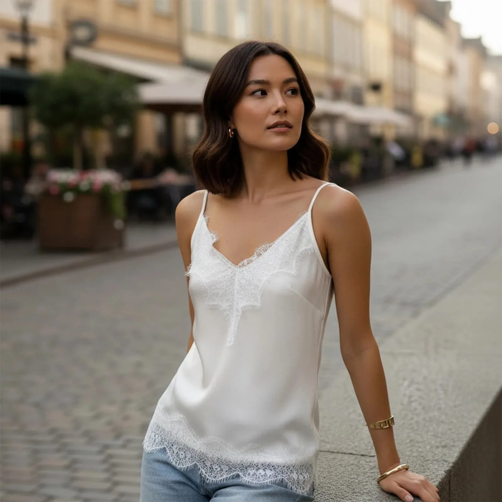 Lace Trim Satin Cami Tops for Women Solid Color V Neck Camisole Going Out Spaghetti Straps Sleeveless Tank Tops