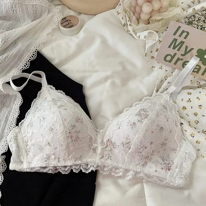 Sweet Floral Lace Lingerie for Women Wireless Push-Up Bra for Small Breasts Side Support & Anti-Sagging Triangle Cup B