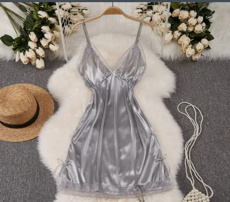 Woman Embroidery Floral Mesh Fashion Sexy Dress Chinese Style Short Sleeve Split Hollow Out Cheongsam New Gauze Sheer Dress