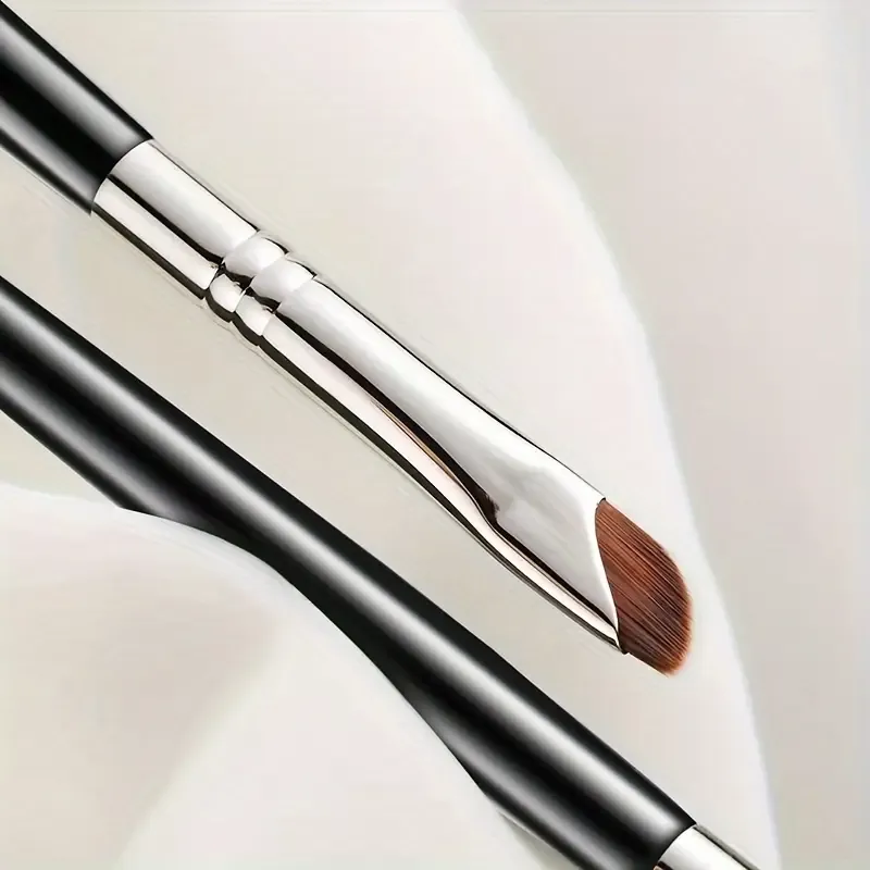 1/3 Scalpel Eyeliner Brushes with Ultra-Fine Angle Tip Flat Angle Eyebrow Brush Fine Detail Brush for Eye and Eye Area Makeup