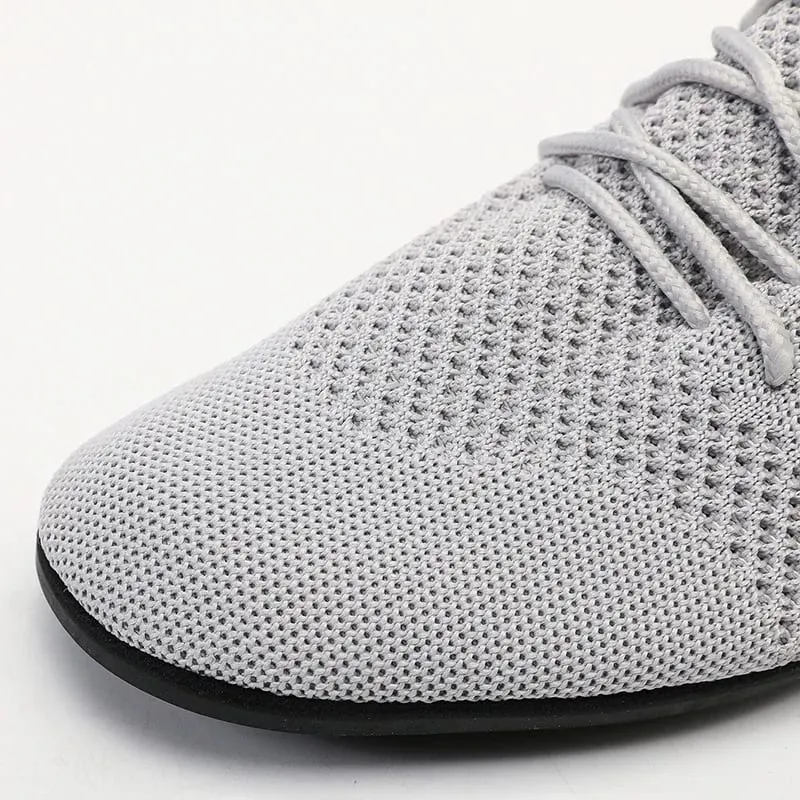 Sepatu Kasual Pria Ringan Sepatu Vulkanis Wanita Bersirkulasi Pantofel Pria Lembut Luar Ruangan Sepatu Berkendara Jaring Berenda 36-47