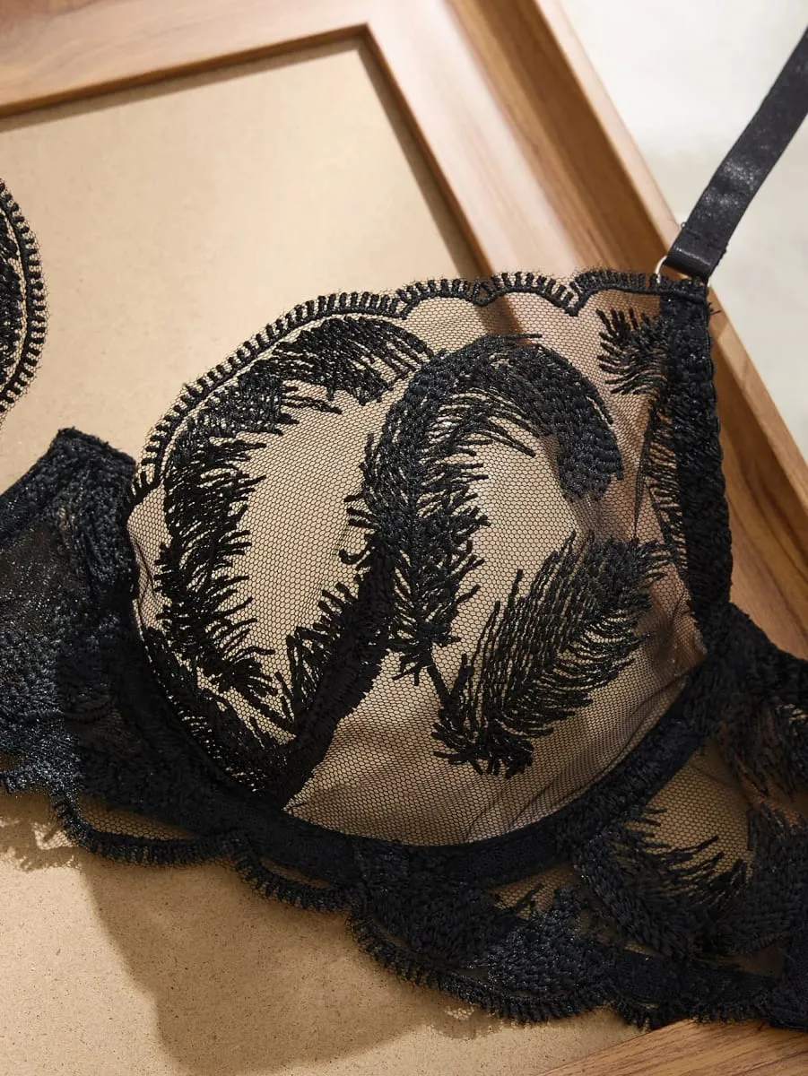 Black Feathers Women's Bra Set Soft And Stylish Intimate Apparel Ensemble Comfortable Feminine Lingerie