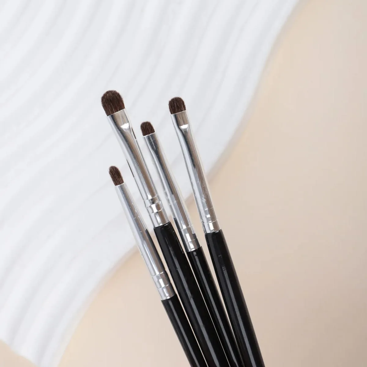 4/8/12pcs Precise Detail Eyeshadow Brush Soft Horse Hair Eyeline Silkworm Makeup Brush Highlighter Brushes Eyes Makeup Tools