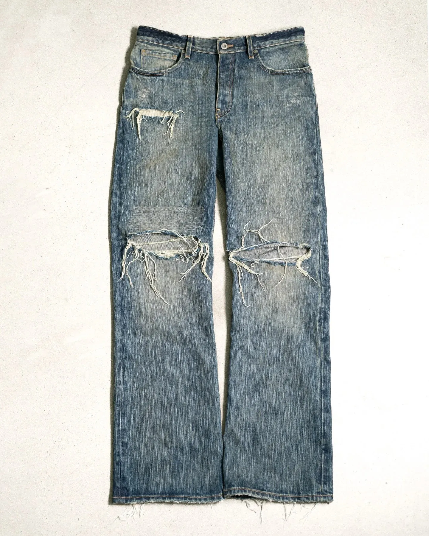 Men Y2K Rhinestone Rivet Decorated Wide Leg Jeans Vintage Washed Distressed Denim Pants Hip Hop Streetwear Baggy Trousers