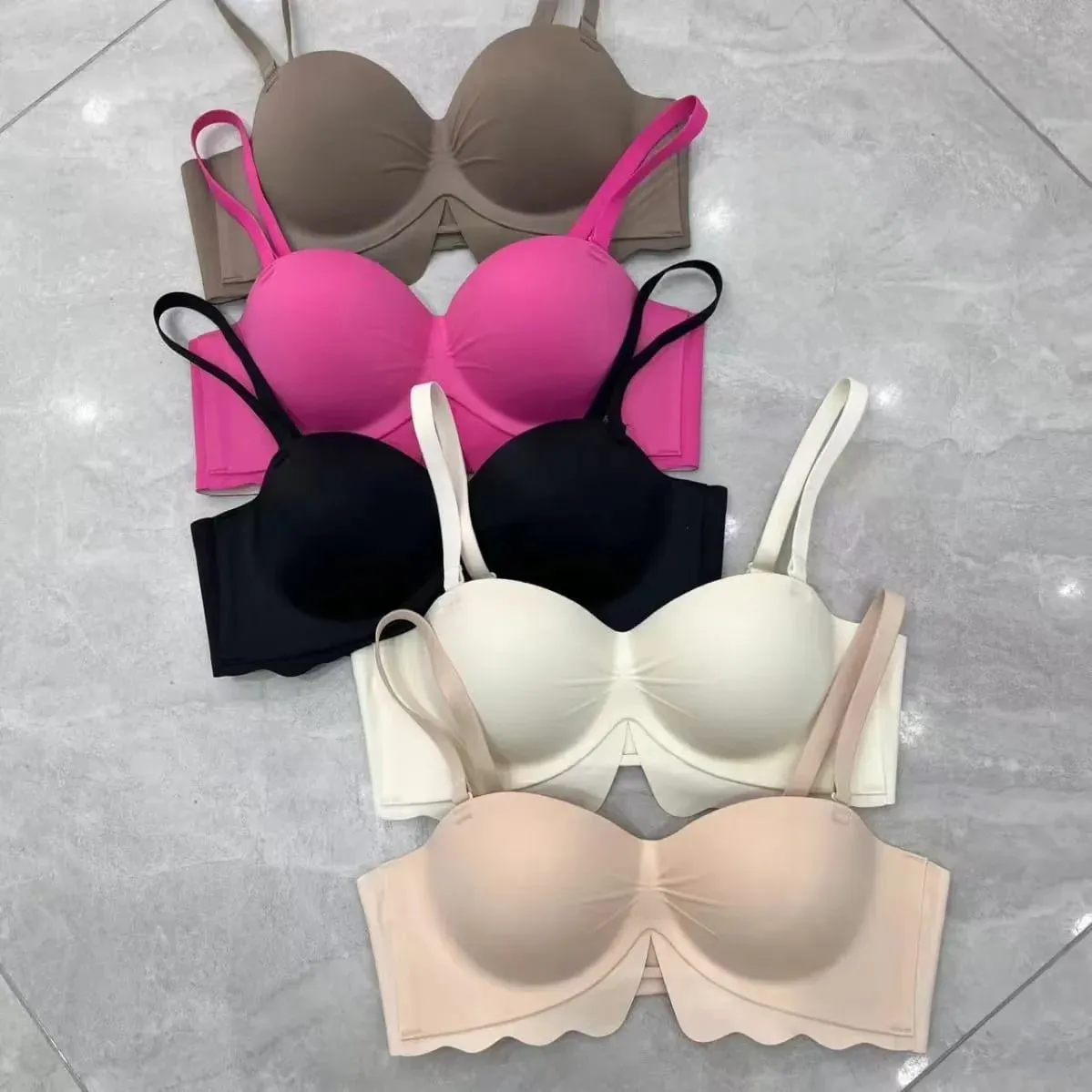 Sexy Seamless Push up Bra No Underwire Small Breast Gathering Anti-sagging Comfortable Lingerie for Women