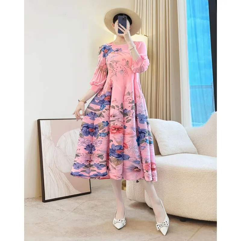 Miyake Elegante Pflanze Blumen Druck Plissee frauen Kleid Chic Neue Runde Kragen Laterne Hülse Elastische Lose Casual Kleider