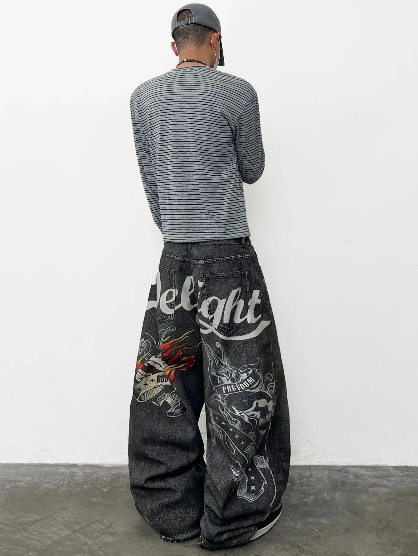 American Retro Skull Print Design Men's Loose Denim Jeans Y2K Street Hip-Hop Fashion Versatile Wide-Leg Pants Halloween Vibe