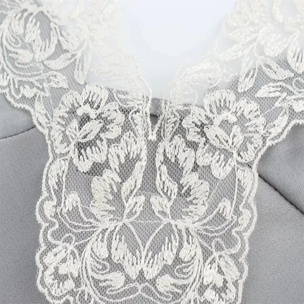 Casual Solid Color Lace Patchwork Tanks Spaghetti Strap Breathable Satin Camisole Sleeveless V-neck Tops Party Outfit