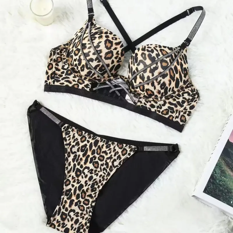 Rhinestone Sexy Bra Set Bralette Girls Underwear Brassiere Fashion Deep V Gather Bras Lingerie Panty Sets
