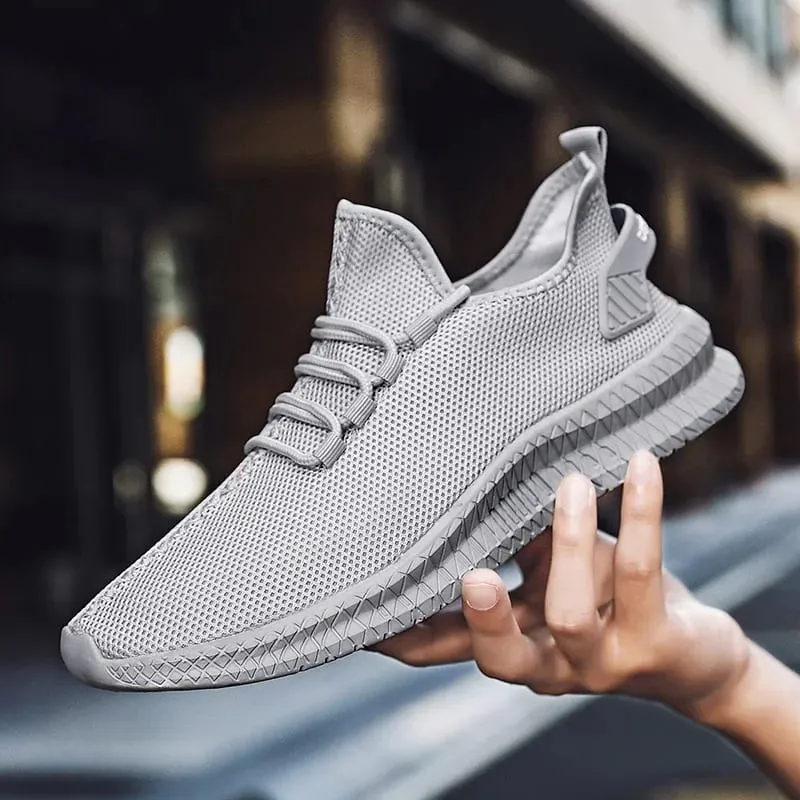 Men Shoes Spring Summer Soft Runing Shoes Lightweight Cheap Mesh Casual Shoes Slip on Sneakers Tenis Masculino Zapatillas Hombre