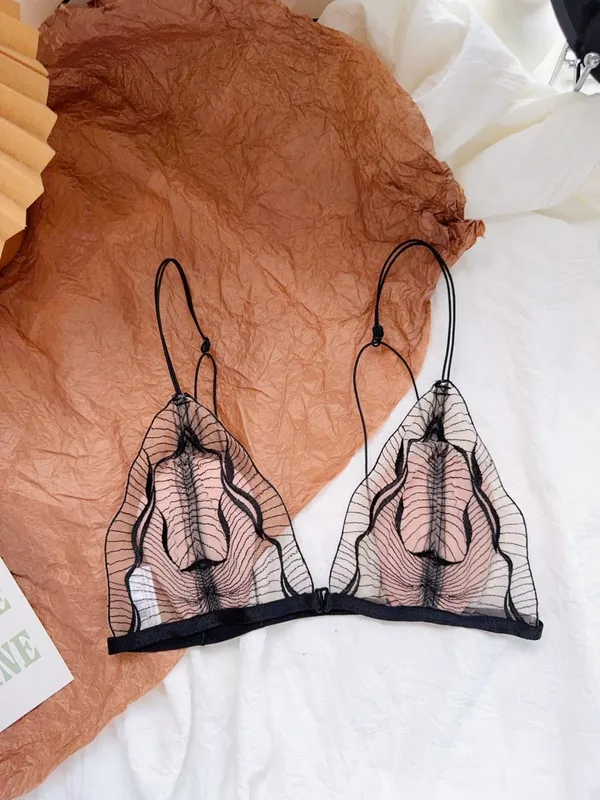 Premium French Triangle Cup Lace Wireless Bra Set Ultra Thin Thin Strap Soft Sexy Backless Lingerie 32‑38 A-B CUP Set