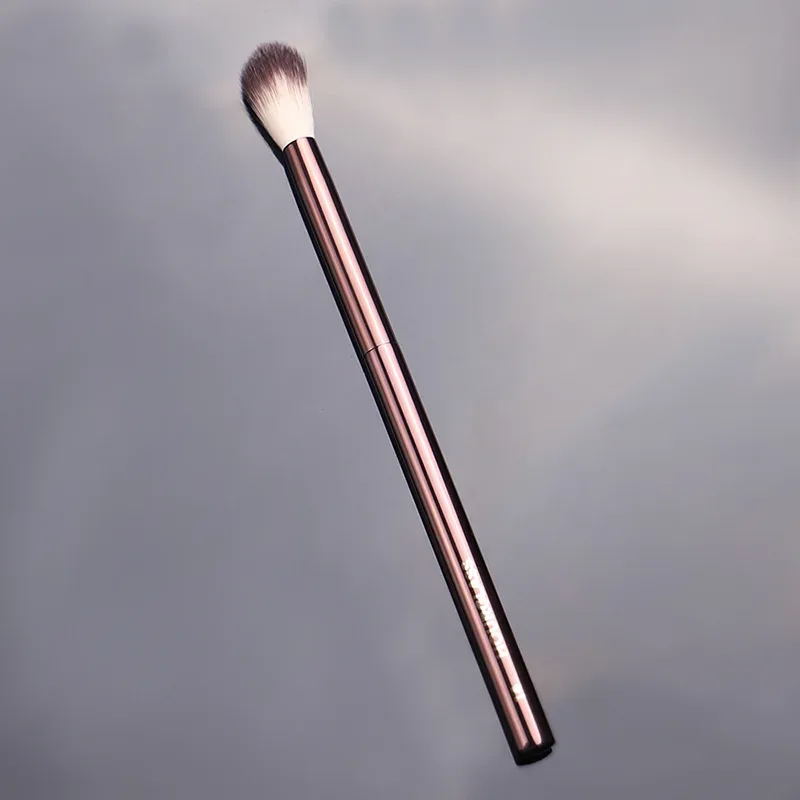 1 piece #14 Eyeshadow Makeup brushes Eye shadow contour Make up brush Highlight Crease Professional Cosmetic tool metal handle