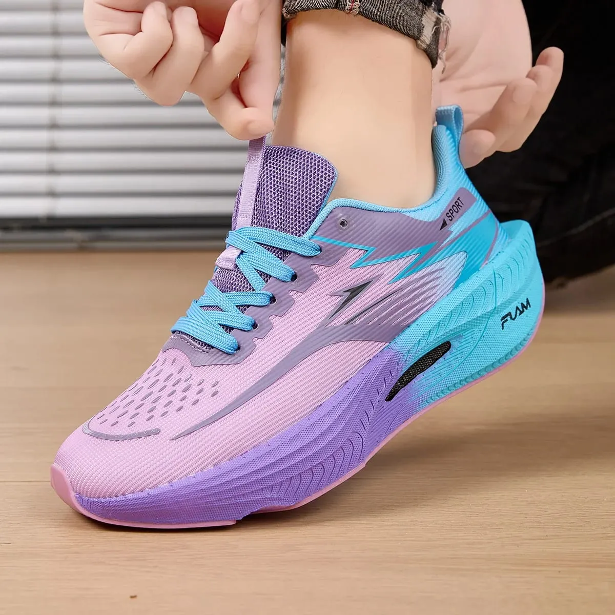 Men Running Shoes Casual Sports Marathon Breathable Lightweight Women's Comfortable Athletic Nonskid Walking Sneakers Outdoors