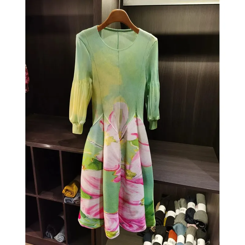 Spring New Oil Painting Print Ruched Dress Women's Beach Vacation Platycodon French Long Dress Fairy Style