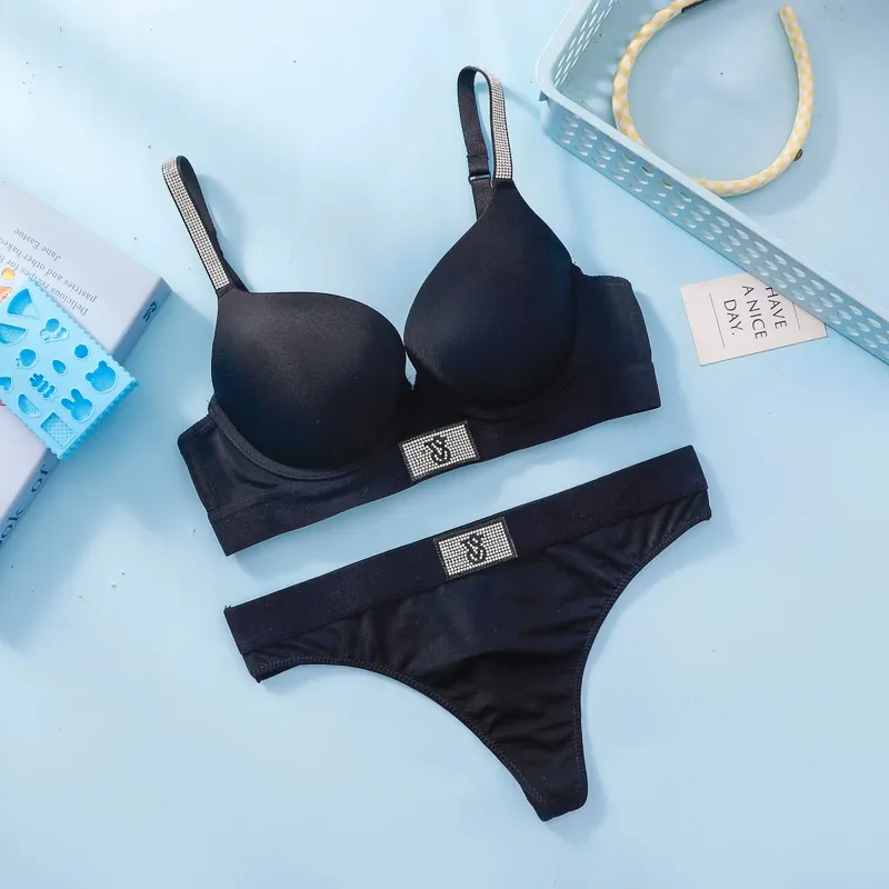 Женский кружевной бюстгальтер и трусики Victoria's Secret, комплект пуш-ап, беспроводное, удобное повседневное нижнее белье на косточках, бесшовное