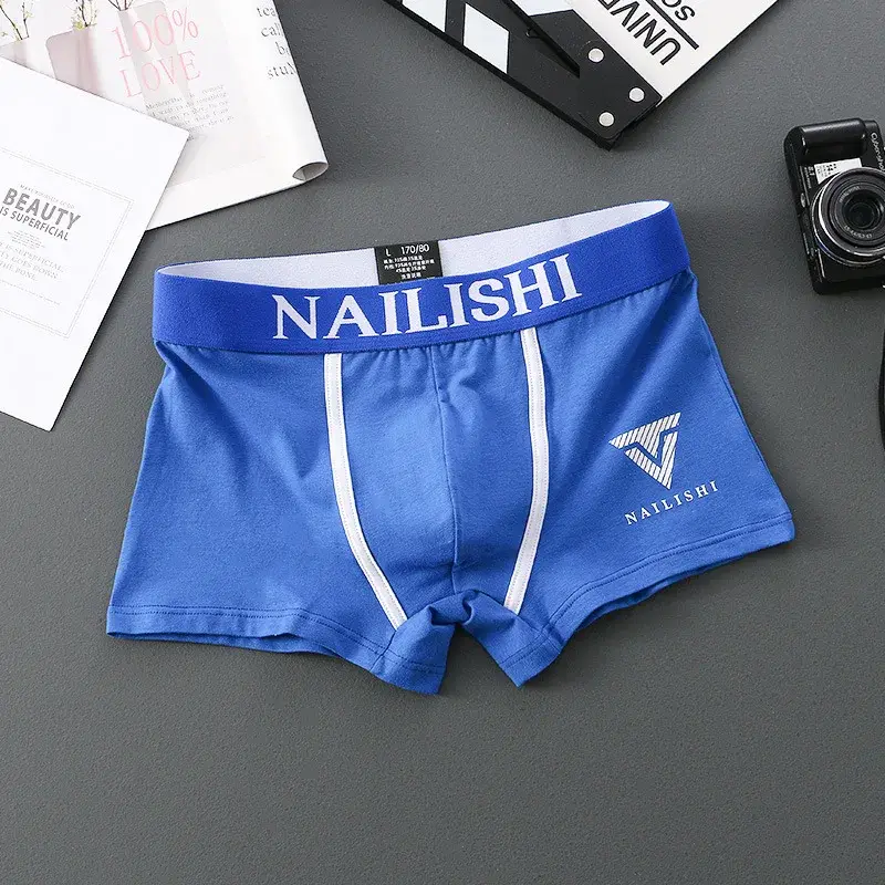 2-delade herrunderkläder Burst av bomull Andas ungdomsboxershorts Letter Trend fyrkantiga shorts med mitten av midjan Platt hörn Perso