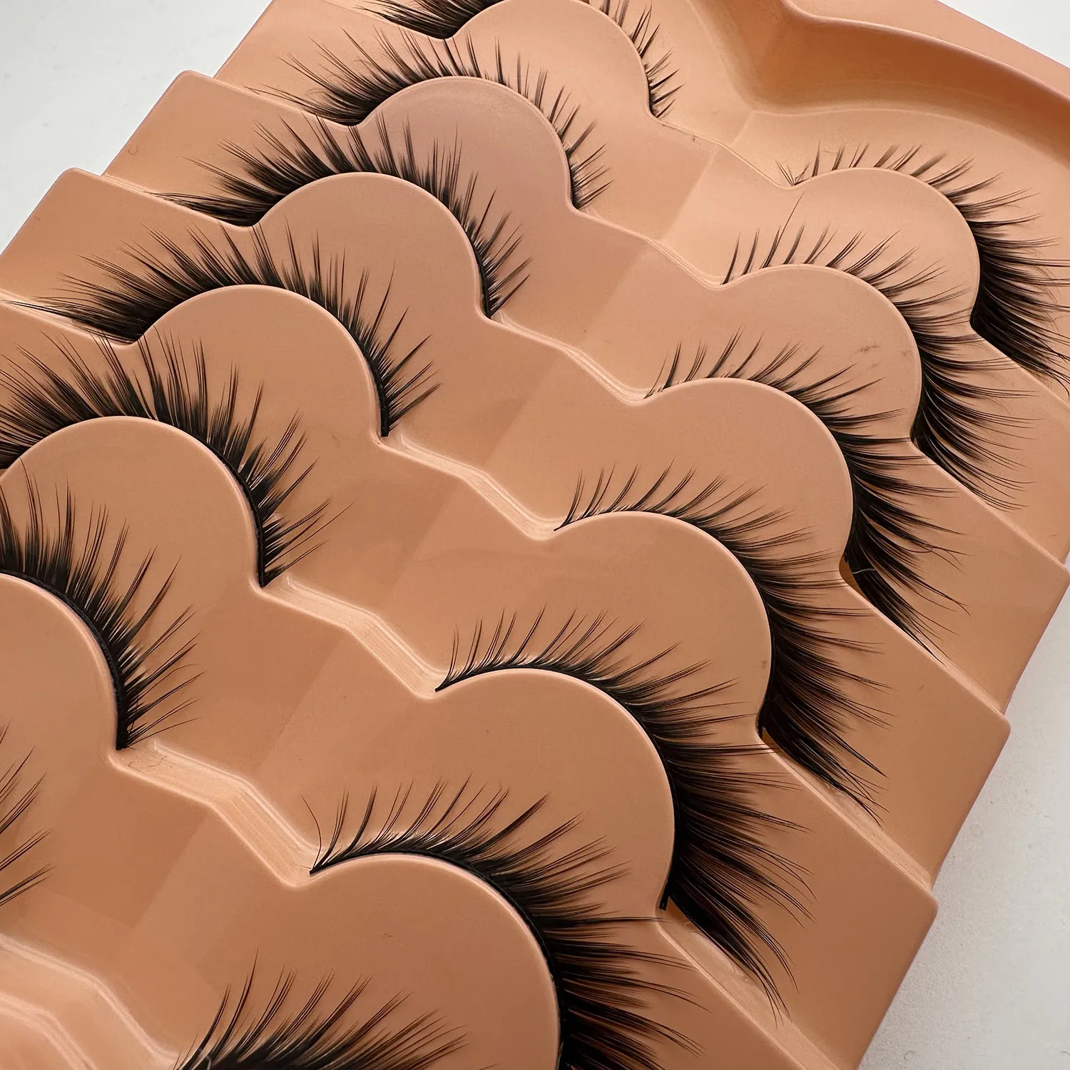 7 pairs of cat’s eye/fox eye falsie lashes one-piece design thick curled soft 3D fluffy mink lashes.