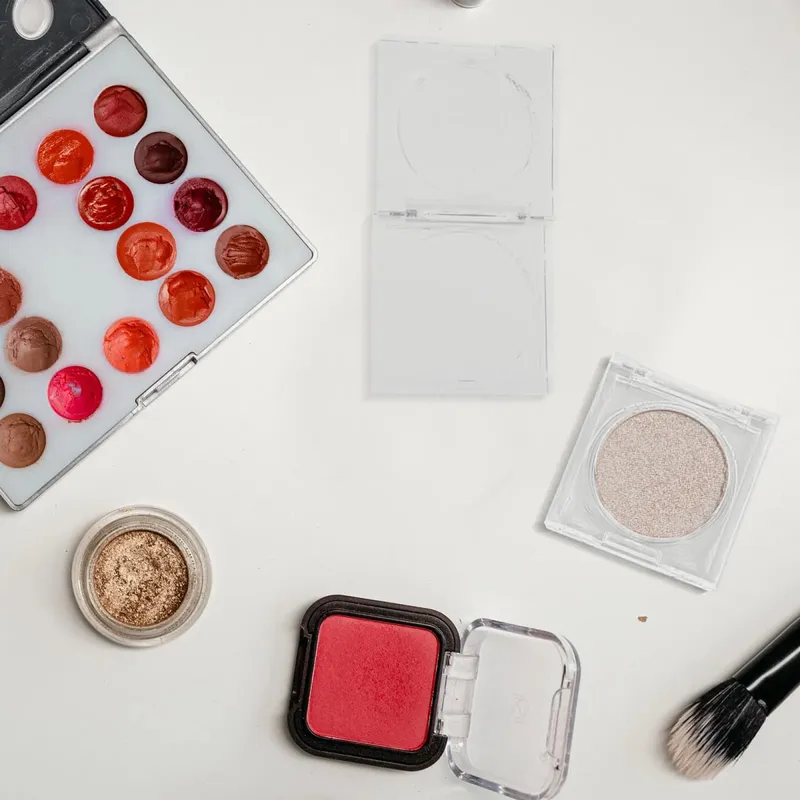 4Pcs Portable Compact Blush Boxes Maliit na Walang laman na Makeup Organizer Mga Container ng Travel Container Refillable Eyeshadow