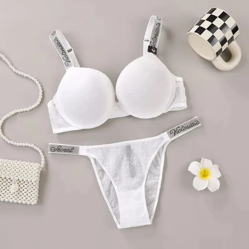 New Bra Panty Set Women Lace Push Up Bralette Seamless Comfortable Breathable Lingerie Home Wear Set Lingerie Set Underwear Set