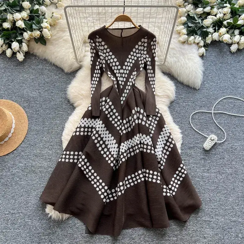 Miyake Pleated Dresses Europe New Simple Fashion Printed Elegant Large Hem Women's Lightweight Stretchy Bounce Flower Bud Dress