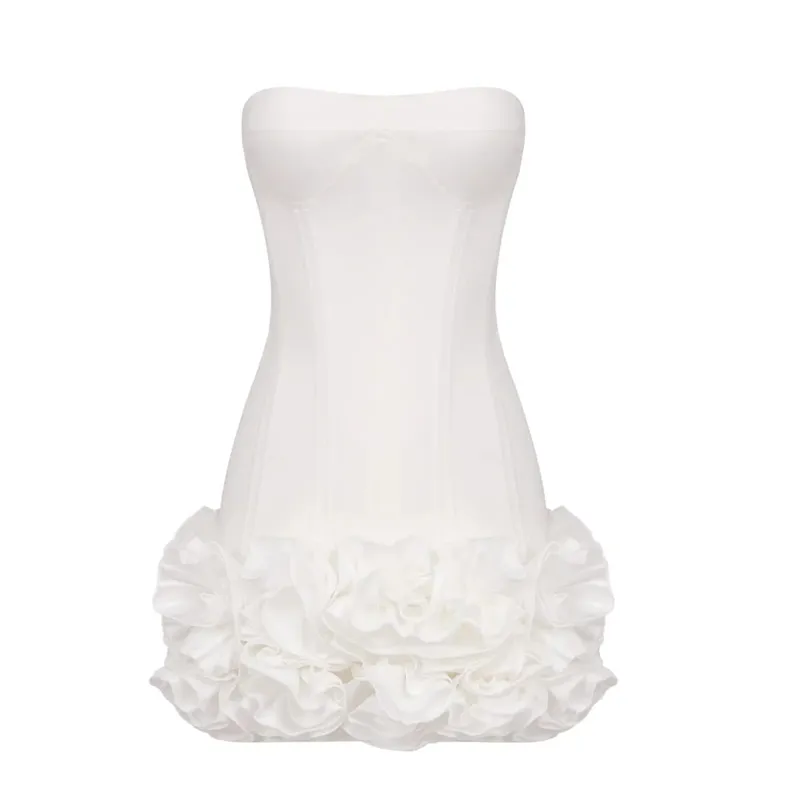 VC Weihnachtskleid, trägerlos, rückenfrei, rot, strukturiert, mit Blumen verziert, Minilänge, figurbetont, Promi-Party-Cocktailkleid