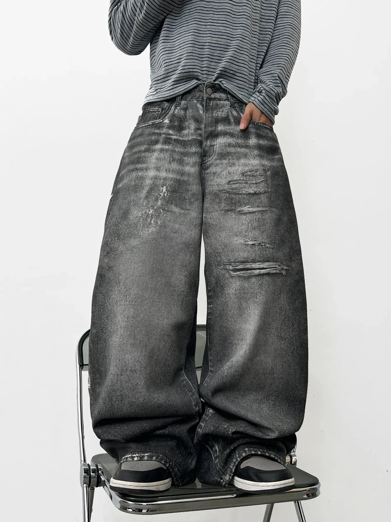 American Retro Skull Print Design Men's Loose Denim Jeans Y2K Street Hip-Hop Fashion Versatile Wide-Leg Pants Halloween Vibe