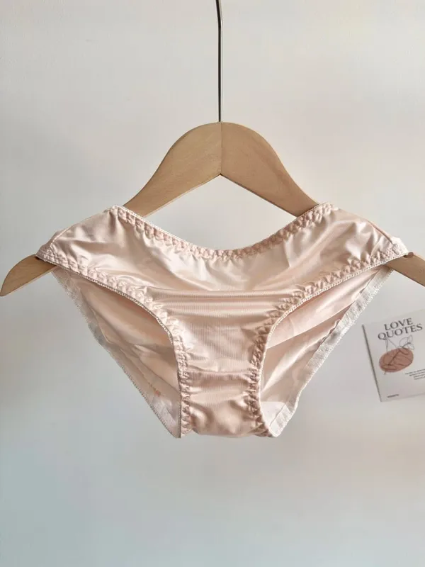 Hot French Lace Push Up Bra Polka Dot Small Chest Shaping Sweet Lingerie Adjustable Strap Soft Comfort Ladies Intimates 32-38