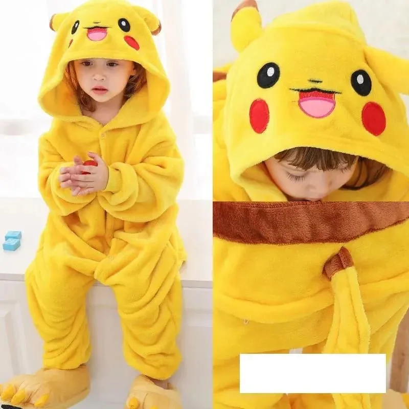 Mosolygós pikachu jelmez fiúknak lányoknak Onesie anime téli pizsama flanel meleg öltöny Pokémon kigurumis