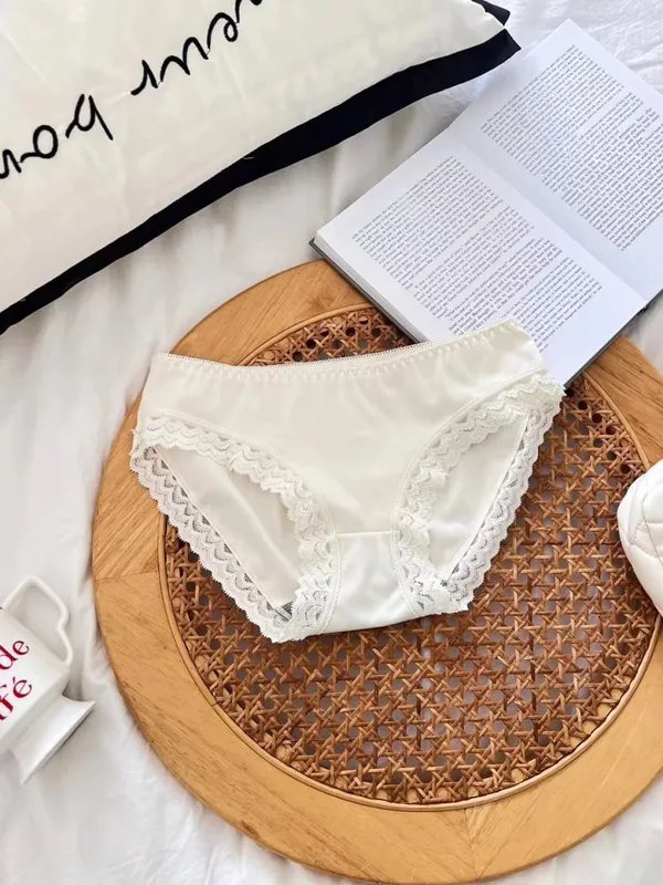 ​Japanese Anime Lace Bra Set Push Up Wireless Bralette Small Bust Seamless Sexy Triangle Cup Lingerie Set Spring Summer MOYISU