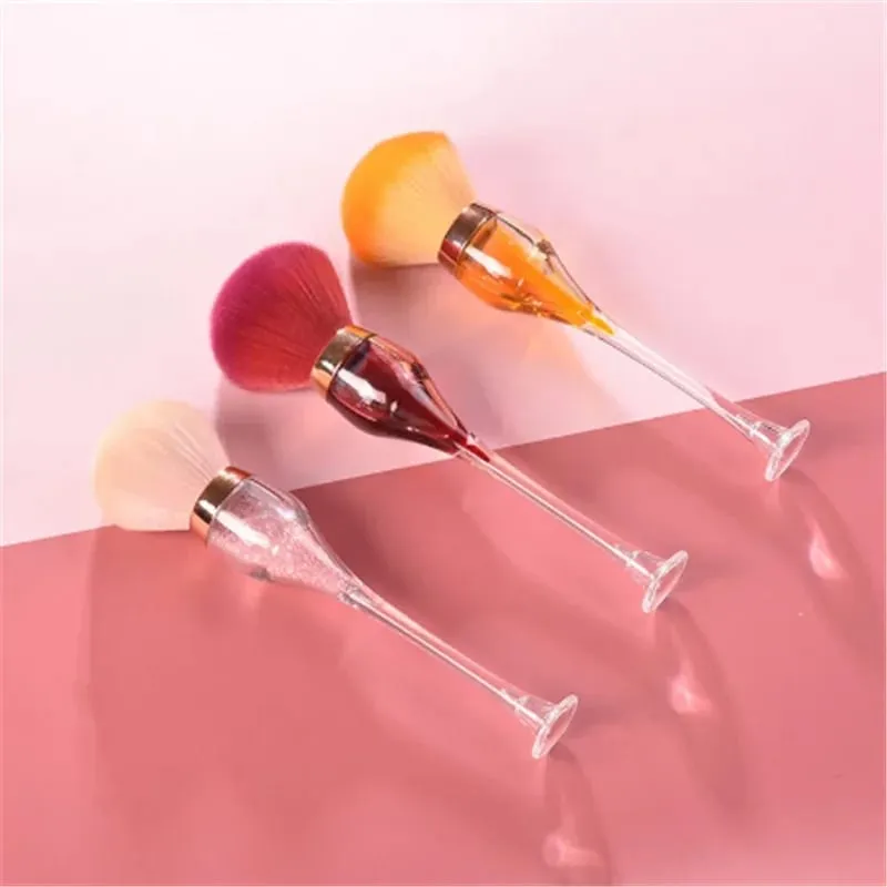 1pc Wine Glass Makeup Brush Professional Foundation Powder Blush Brush Soft Cosmetic Brushes Make Up Accessories Beauty Tools