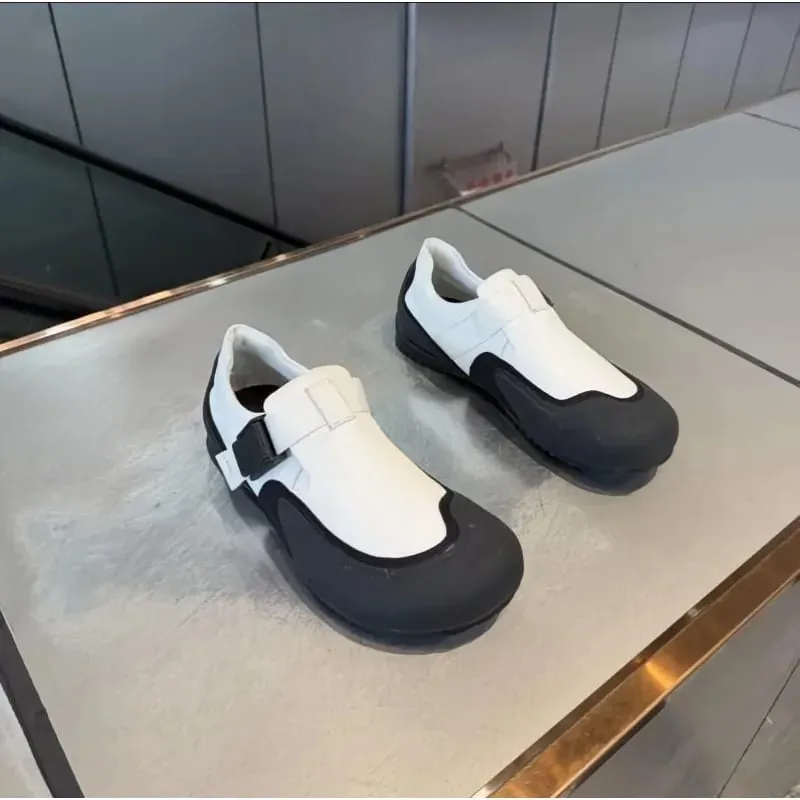 Green Buckle Strap Slip-On Outdoor Shoes Hollow-Out Breathable Flat Shoes Height Increasing Casual Shoes Trendy Men's Shoes