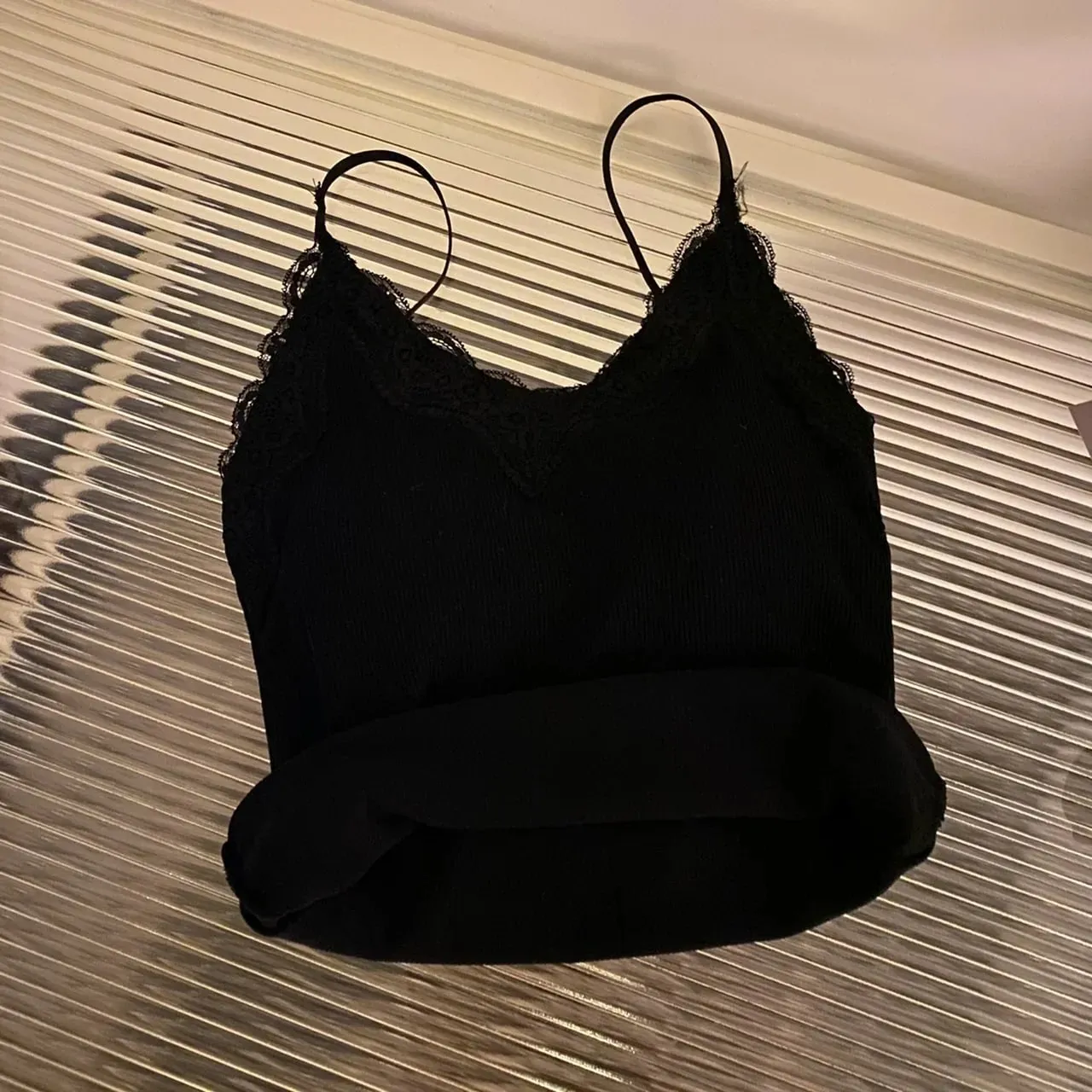 2026 verão fino elegante camis feminino camisola regata sexy sem mangas espartilho topo com almofada no peito doce rendas retalhos colheita topos