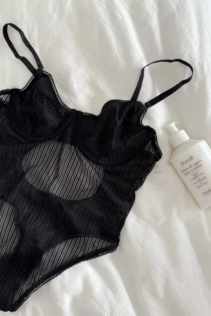 Mesh Halter Neck Bodysuit for Women Sexy Black Lace Lingerie Set Breathable Underwear Bra