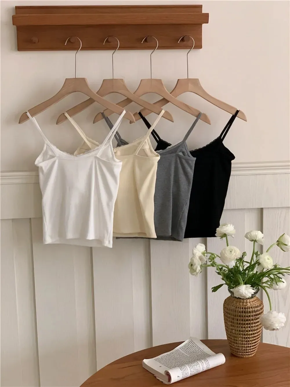 Sweet Sleeveless Suspender Vest Underwear With Padded Cups Camisole Slim Fitted Tops Daily Use