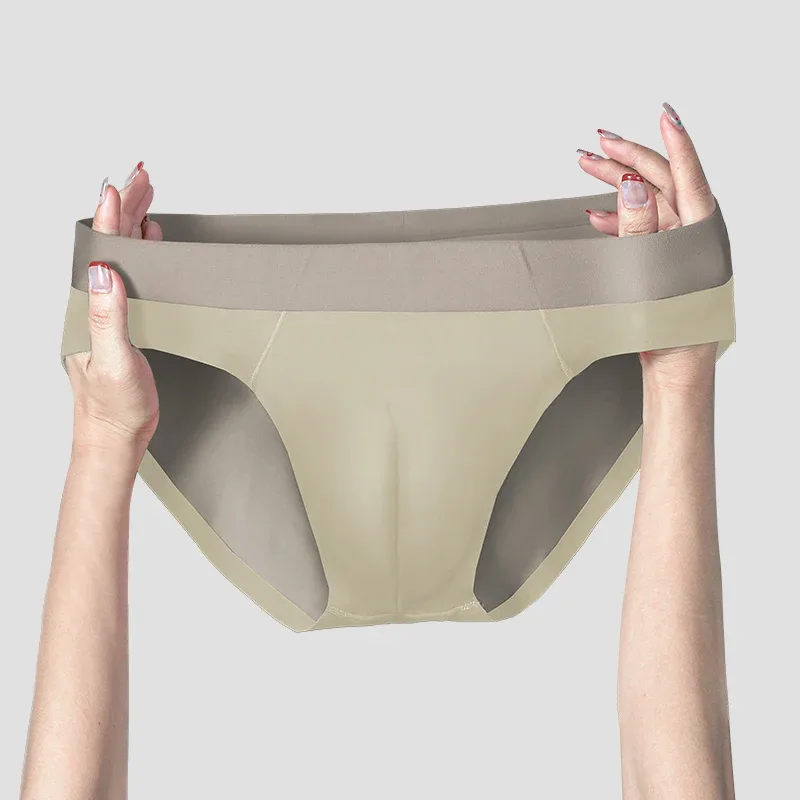 Men's ice silk seamless underwear, breathable triangle pants, summer thin sporty low-waist sexy short slit