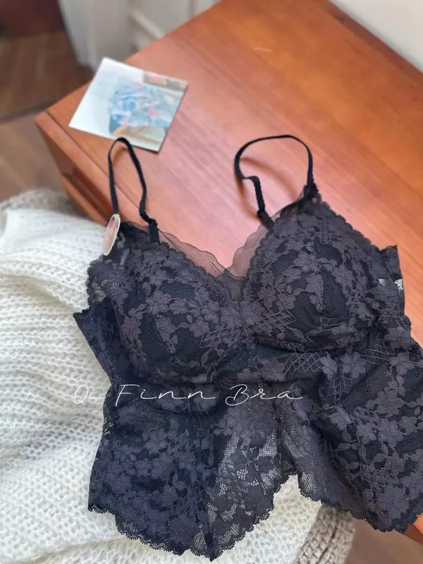 Elegant French Embroidered Halter Bra Small Chest Wrinkle-Free Lingerie Set Beauty Back UK Fit Adjustable Comfort Summer MOYISU