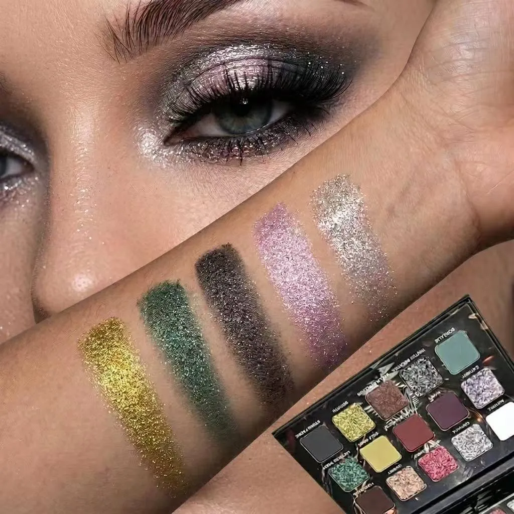 Dark Color Smoke 15 Color Eye Shadow Plate Glitter Shimmer Eyeshadow Palette Velvety Matte&Satin Finish for Eyes Long Lasting