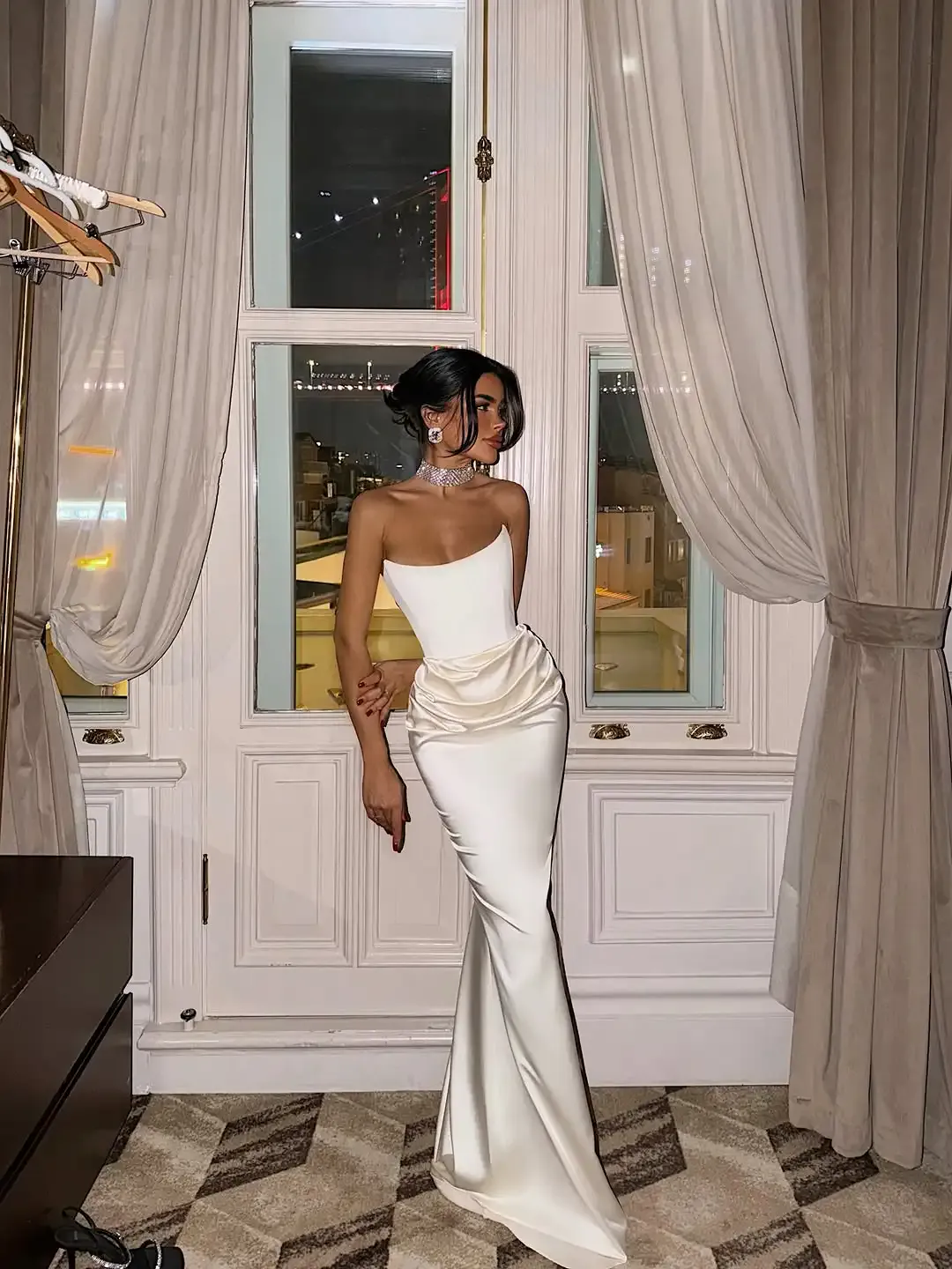 Sexy High Waist Strapless Maxi Dress Women Fashion Backless Sleeveless Pleated Satin Slim Robes Elegant Lady Party Evening Gowns