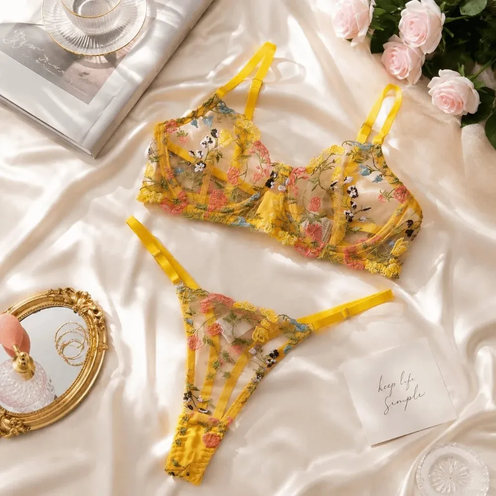 Bohemia Transparent Lingerie Set Push Up Ultra-thin Panties Bra Set Elegant Embroidery Floral Underwear Girl