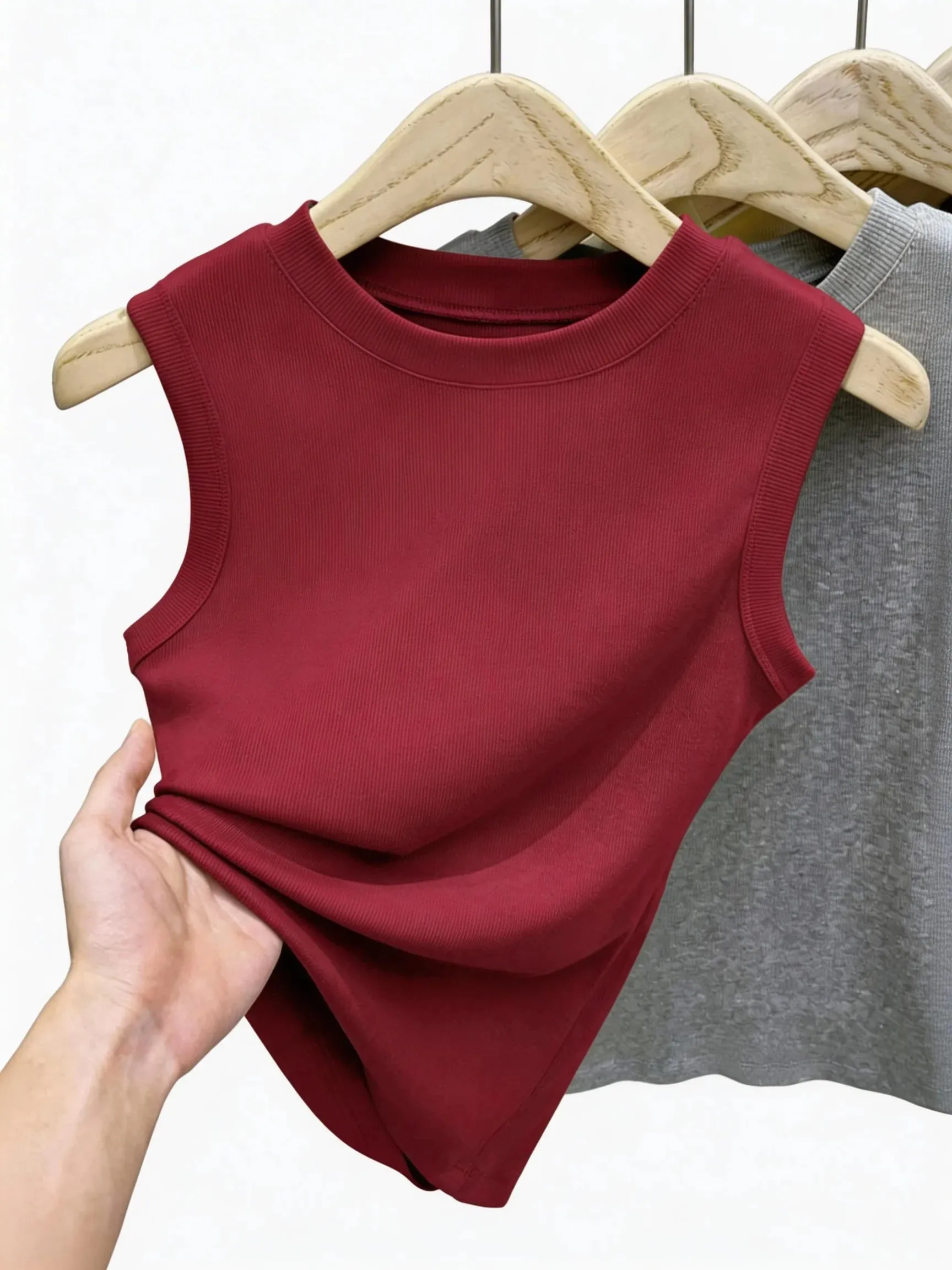 1pcs Summer Girl Vests Females Solid Sexy Bras Womens Leisure Tank Tops Lady Inside Wear Camisoles Slim No Padded Underwear Tops