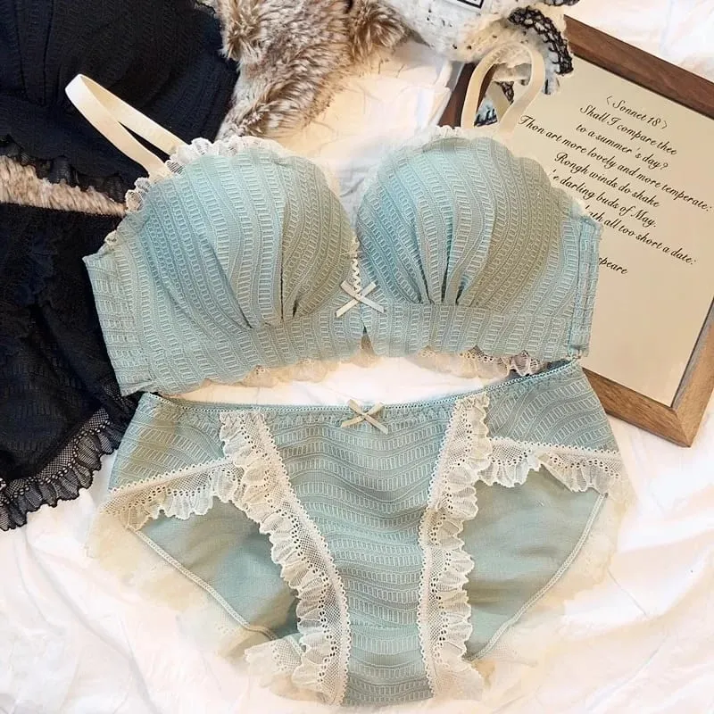 Söt kontrastfärg Spets tunna underkläder för unga flickor Intimates One-Piece Sömlös liten BH och trosset Bomullsunderkläder