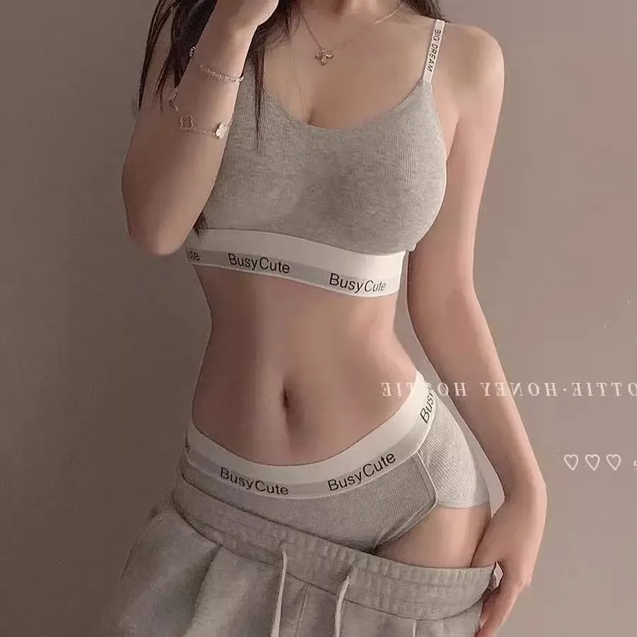 Sports Style Thin Underwear Set with a Collection of Accessory Breasts No Steel Ring Underwear And Two-Piece Underwear